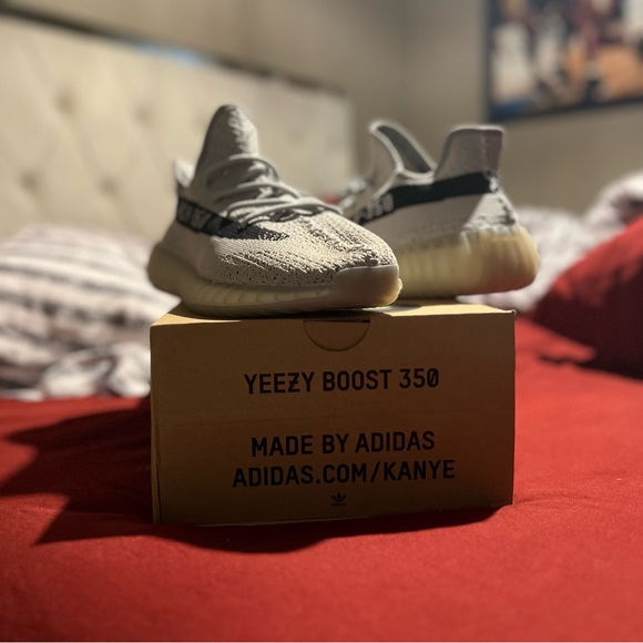 Yeezy boost 350 v2 Slate 100% Authentic main image 2